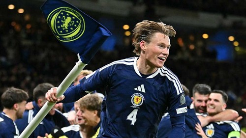 Hojlund sick of McTominay overhead kick taunts