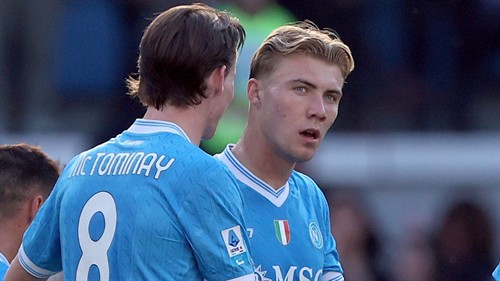 Hojlund sick of McTominay overhead kick taunts