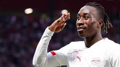 PSG beat Liverpool to Mohamed Salah successor agreement