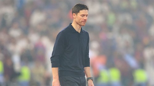 Chelsea reject bids for defender deemed 'untouchable' by Alonso