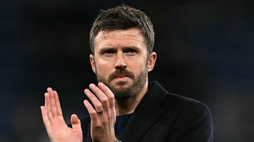 Man Utd join transfer race for Championship midfielder