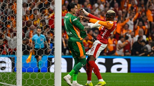 ‘Man Utd is the best place for him’ - Osimhen given Premier League transfer advice