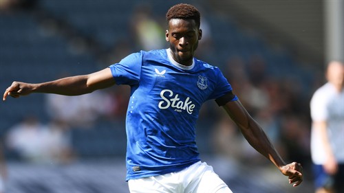 Dortmund launch move for Everton midfield sensation