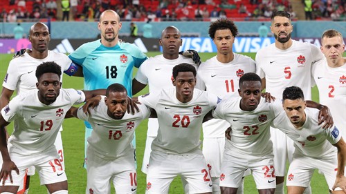 Canada & Bayern hero Davies provides World Cup fitness update
