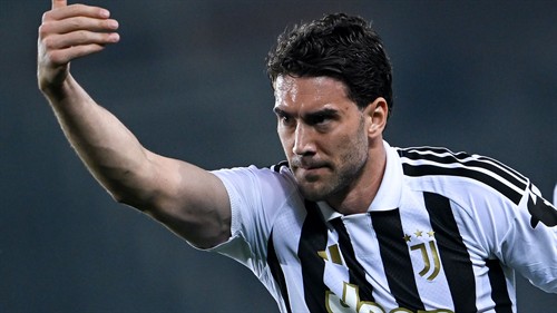 A controversial question about Vlahovic has reportedly left Juve deeply annoyed