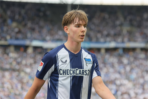 Liverpool continue to 'push hard' for German wonderkid Kennet Eichhorn