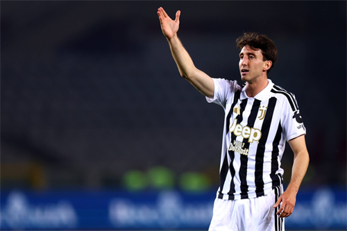 Juventus set asking price for Chelsea and Barcelona target Cambiaso