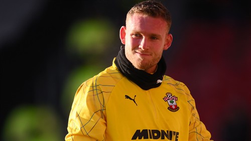 Southampton sign Bayern keeper