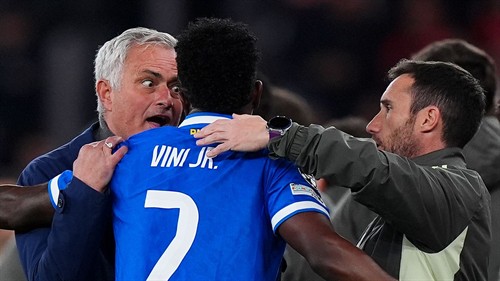 Benfica confirm €15m Mourinho approach from Real Madrid