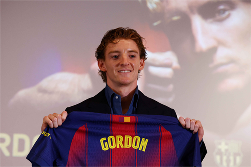 Mendieta says Gordon's Barcelona move will put 