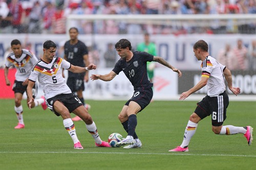 Robinson's golazo not enough as USMNT show fight in Germany loss