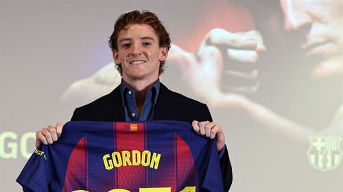 Gordon reveals Rashford's Barcelona advice after sealing shock transfer