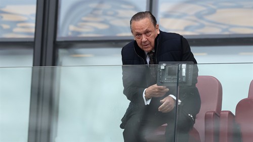 Huge shock! Sullivan resigns as West Ham chairman over historic allegations