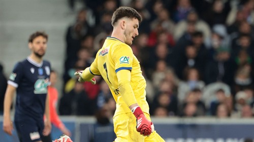 Newcastle secure €28m deal for Chelsea and Madrid goalkeeper target
