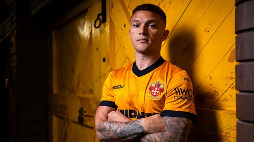 Trippier completes free transfer move to Wolves