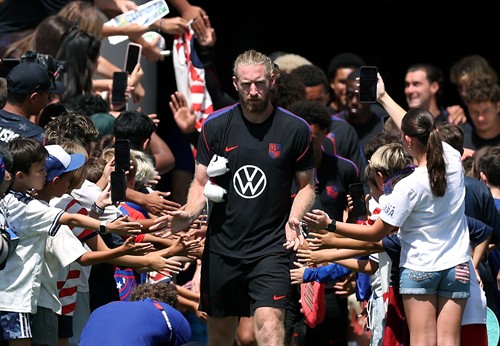 USMNT notebook: 5,500 fans welcome squad, Richards trains fully