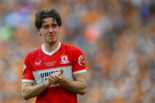 Crystal Palace make move for Hayden Hackney as race for in-demand star heats up