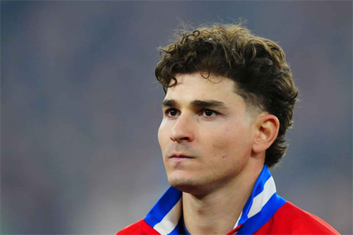 Julian Alvarez's agent responds to sensational Real Madrid rumours