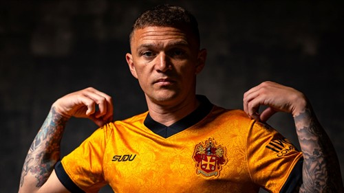Trippier completes free transfer move to Wolves