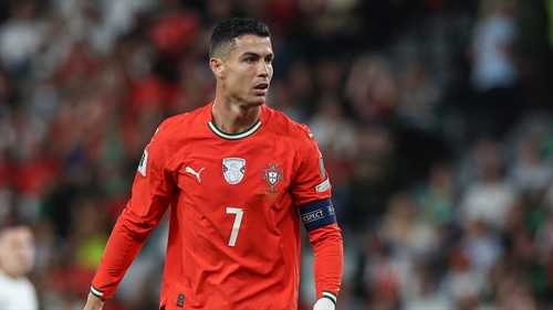 Not an insult! Lineker explains why Messi is better than Ronaldo