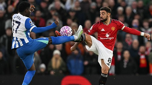 Brighton star Baleba 'speaking to Man Utd players about transfer'