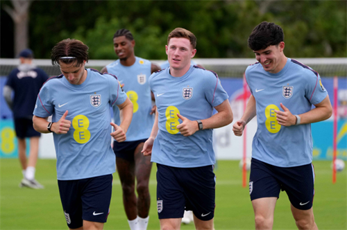 Man United not interested in entering bidding war for Elliot Anderson