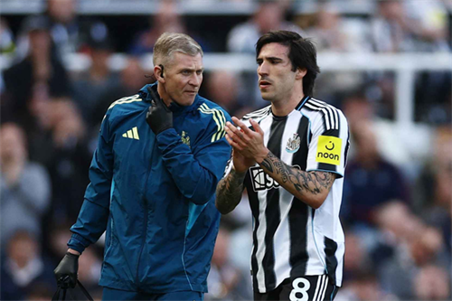 Sources: Man United rate Tonali at 370m as AC Milan also considering move