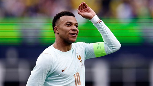 Wenger claims Mbappe has been made a 'scapegoat' at Real Madrid