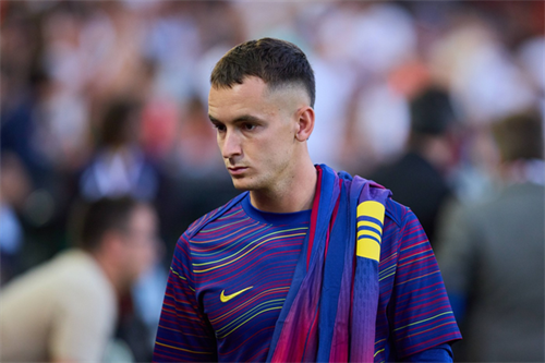 Barcelona midfielder Marc Casado accepts summer exit