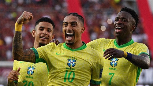 Raphinha backs Vinicius Jr to secure Brazil's sixth World Cup