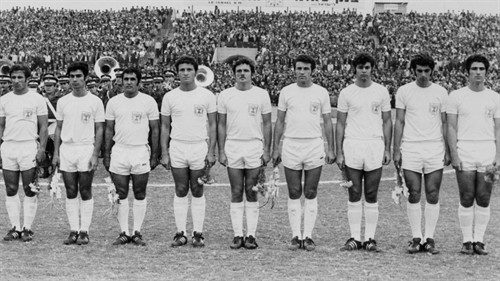 How have debutant teams performed at the FIFA World Cup?