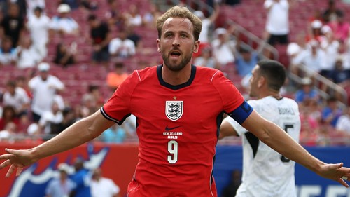 'We've got to win this thing' - Lowe backs England for World Cup win