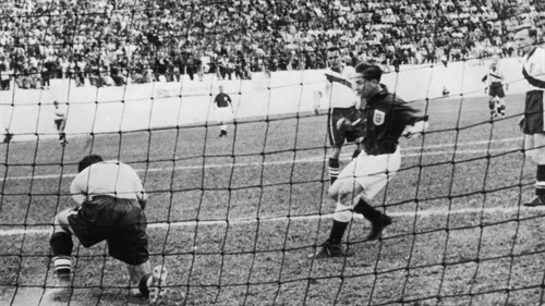 How have debutant teams performed at the FIFA World Cup?