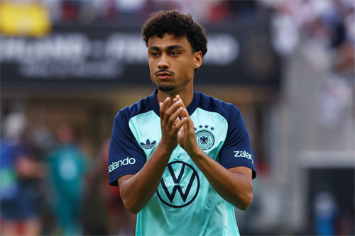 Bayern Munich close to sealing record-breaking Nathaniel Brown transfer