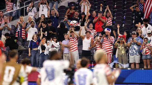 Bizarre attempted pitch invasion at USMNT game! Fan immediately tackled by security after leaping from the stands during World Cup win over Paraguay