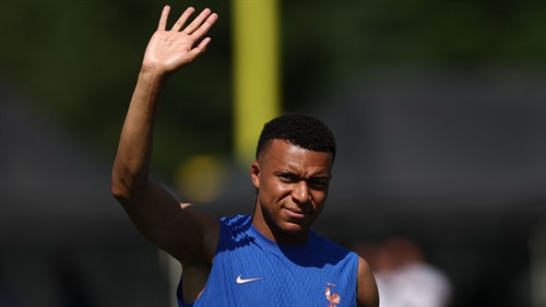Mbappe: Easier to console Saliba than five PSG stars