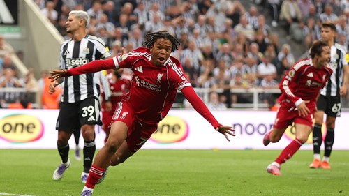 Liverpool react to Ngumoha, Bayern links
