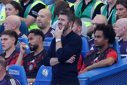 Pogba backs Carrick to lead Man Utd to Premier League glory