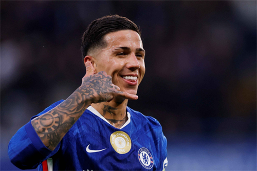 Real Madrid make Chelsea ace Enzo Fernandez priority midfield target