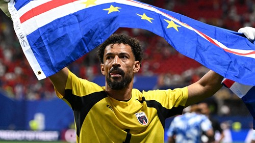 Vozinha mother granted U.S. visa for World Cup