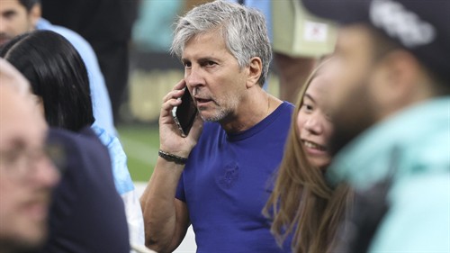 Messi's father 'dealing with health issue' as family hits out at media