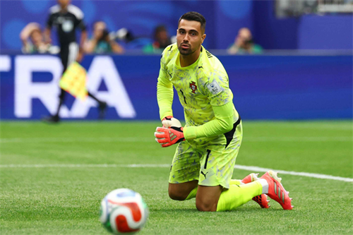 Chelsea told exactly what they need to pay for Diogo Costa