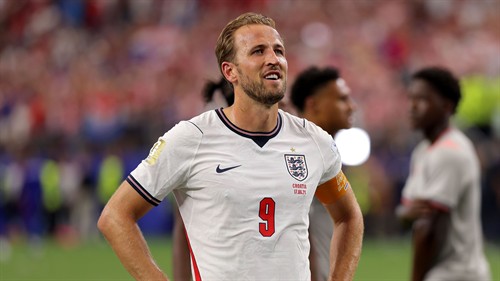 'One of my favourite ever moments' – Kane stunned as England fans serenade stars