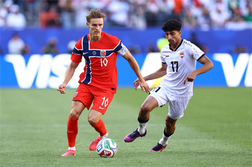 Norway camp unbothered by criticism of captain Odegaard