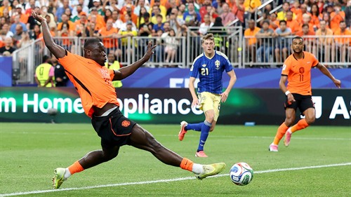Cody Gakpo silences critics in devastating Dutch display