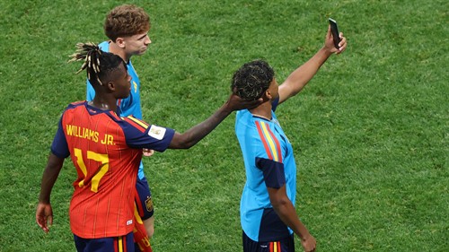 'I absolutely love him' - Yamal given 'crazy' praise by Rooney