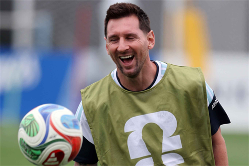 Messi eyes World Cup record as Argentina chase glory