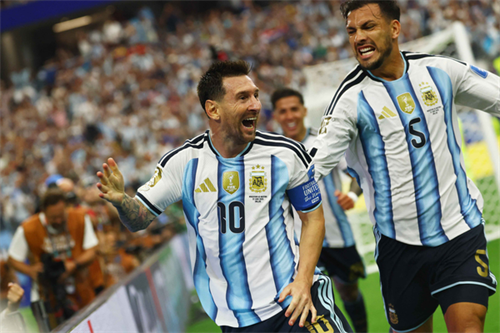 Messi becomes World Cup's greatest goal scorer as Argentina beat Austria to reach last 32