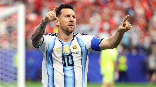 Messi is king of the World Cup! Argentina star breaks the record