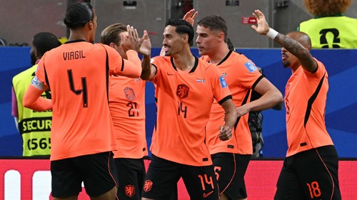 Dumfries talks up Netherlands' hopes of World Cup glory